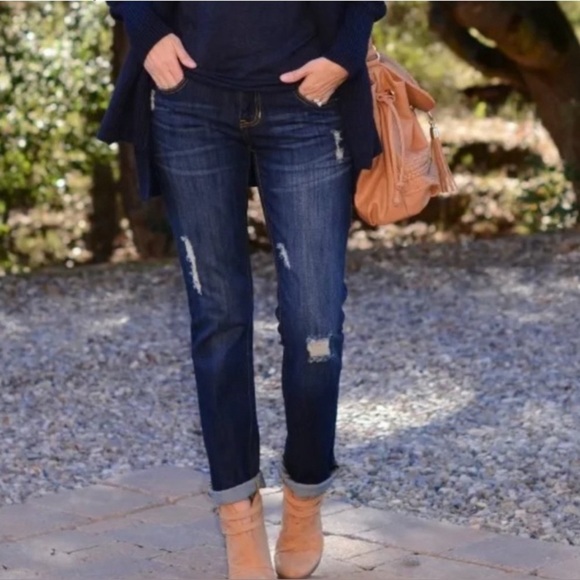 Cabi Slim Boyfriend Distressed Jeans Size 2 - Picture 1 of 9